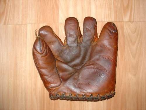 Max Carey Goldsmith AG7 Front